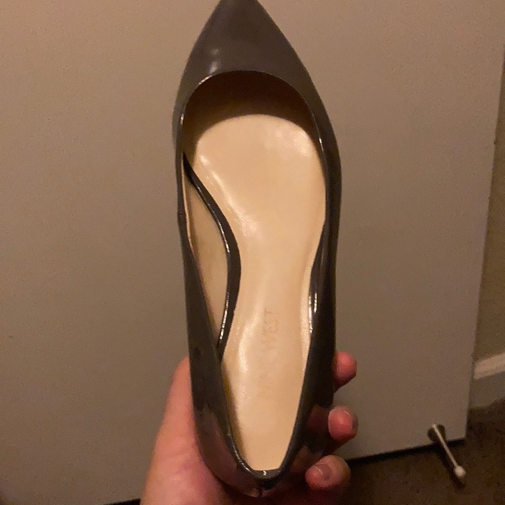 Flats - Picture 3 of 4